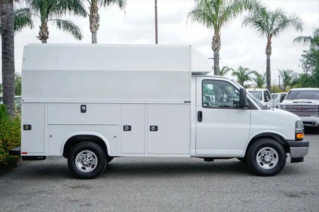 2021 Chevrolet Express Cutaway Work Van