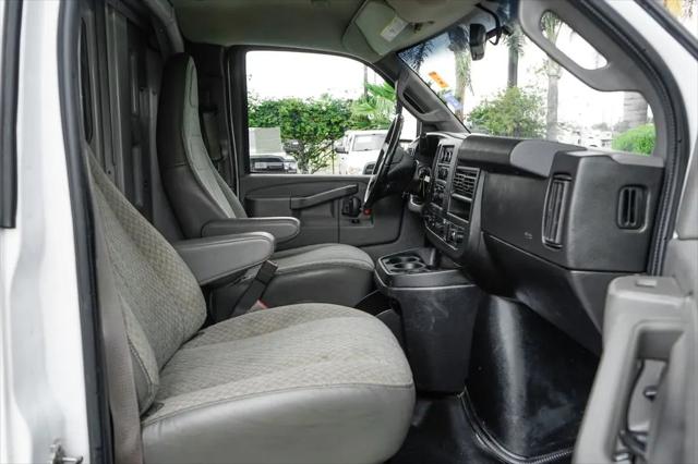 2021 Chevrolet Express Cutaway Work Van