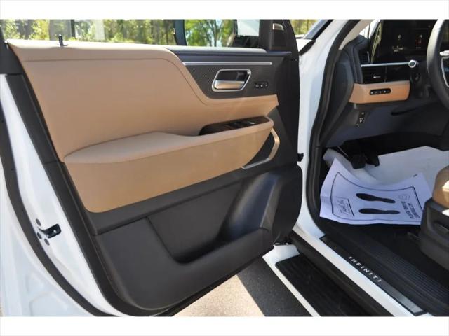 2026 INFINITI QX80 LUXE