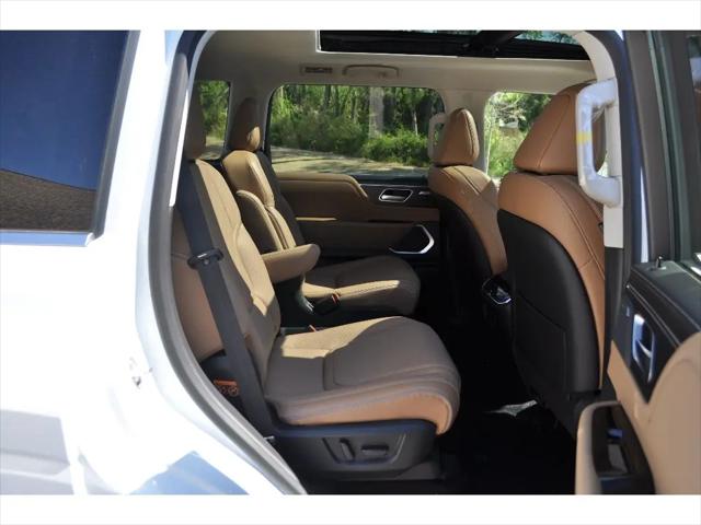 2026 INFINITI QX80 LUXE