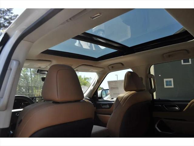 2026 INFINITI QX80 LUXE