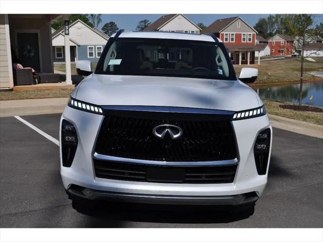 2026 INFINITI QX80 LUXE