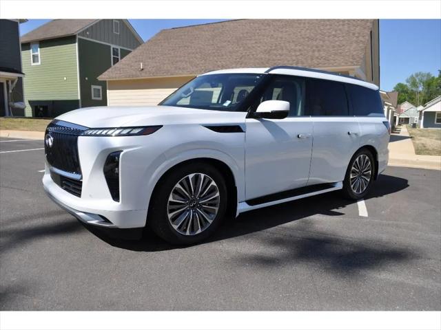 2026 INFINITI QX80 LUXE
