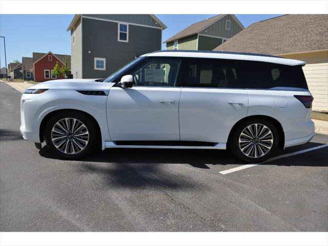 2026 INFINITI QX80 LUXE