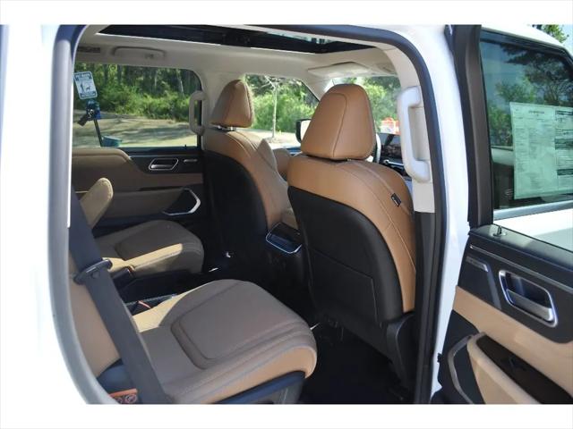 2026 INFINITI QX80 LUXE