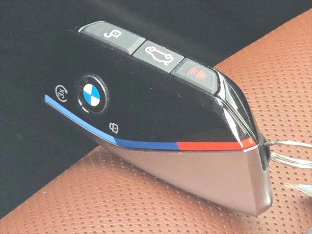 2024 BMW X6 M60i