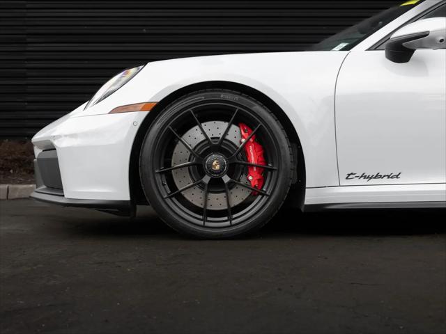2026 Porsche 911 Carrera 4 GTS