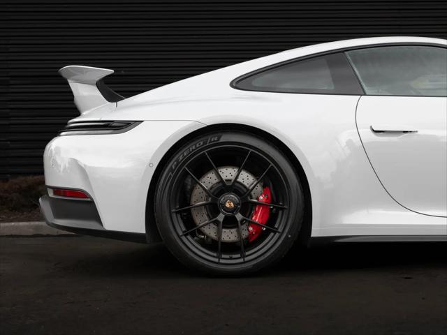 2026 Porsche 911 Carrera 4 GTS