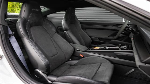 2026 Porsche 911 Carrera 4 GTS