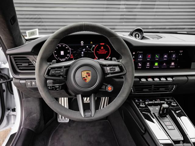2026 Porsche 911 Carrera 4 GTS