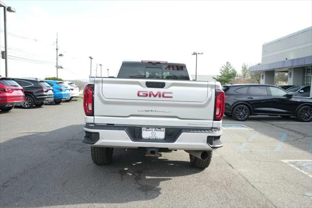 2022 GMC Sierra 2500HD 4WD Crew Cab Standard Bed Denali