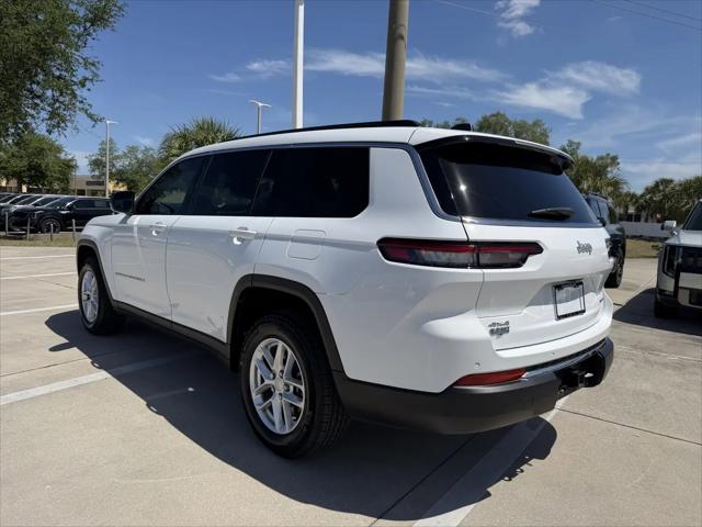 2025 Jeep Grand Cherokee L Laredo 4x4