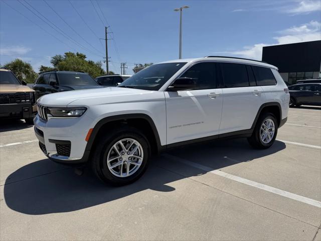2025 Jeep Grand Cherokee L Laredo 4x4