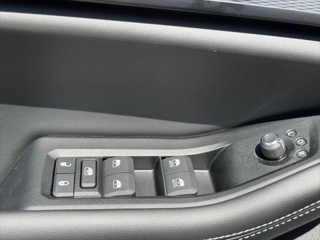 2025 Jeep Grand Cherokee L Laredo 4x4