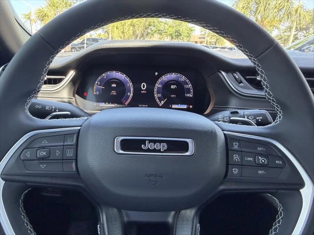 2025 Jeep Grand Cherokee L Laredo 4x4