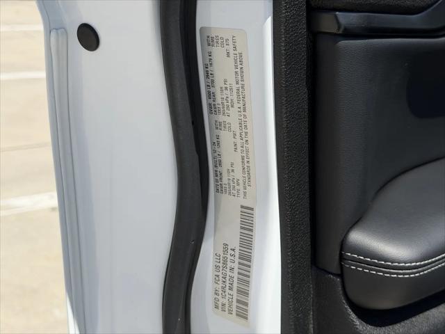 2025 Jeep Grand Cherokee L Laredo 4x4