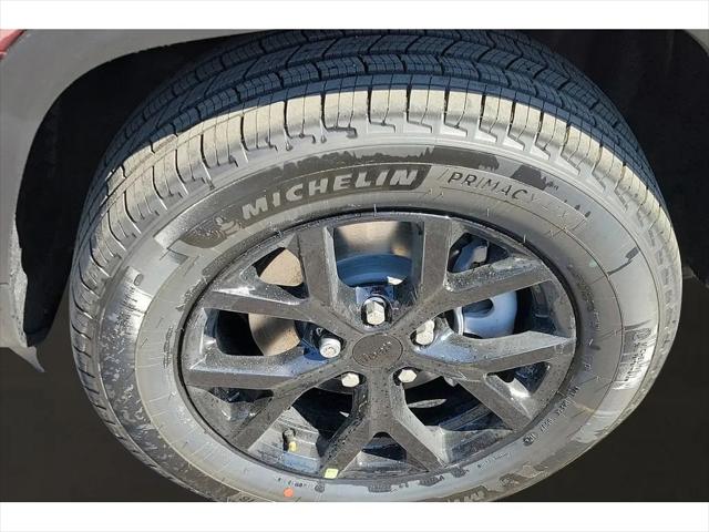 2026 Jeep Grand Cherokee Altitude 4x2
