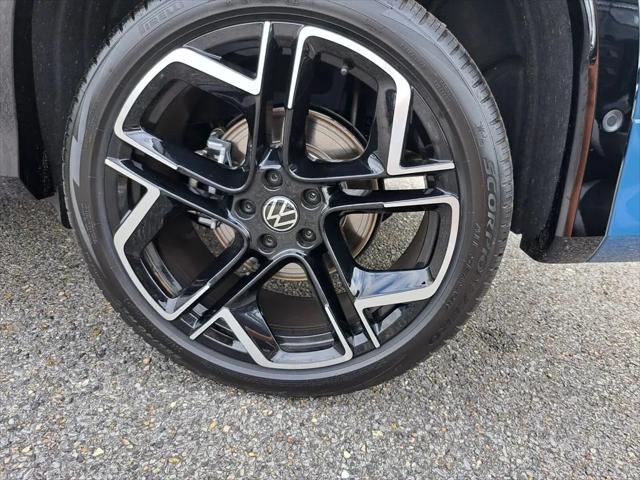 2026 Volkswagen Tiguan SEL R-Line Turbo