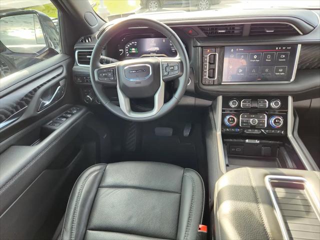 2023 GMC Yukon 4WD Denali
