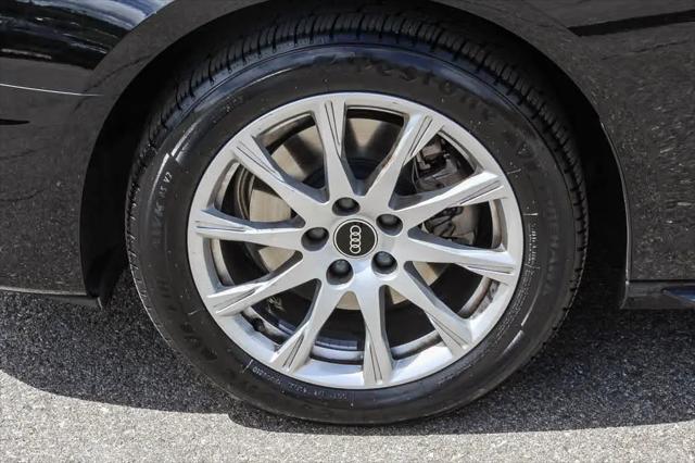 2023 Audi A4 Premium 40 TFSI quattro S tronic