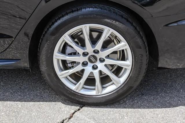 2023 Audi A4 Premium 40 TFSI quattro S tronic