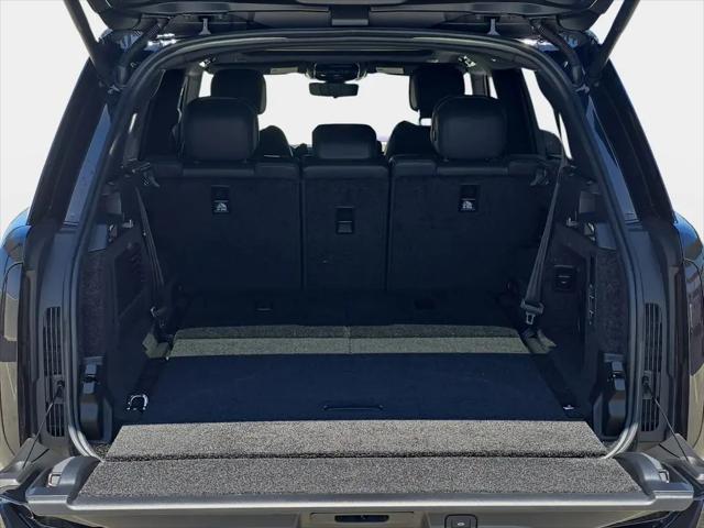 2026 Land Rover Range Rover P400 SE 7 Seat
