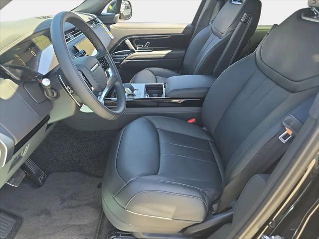 2026 Land Rover Range Rover P400 SE 7 Seat