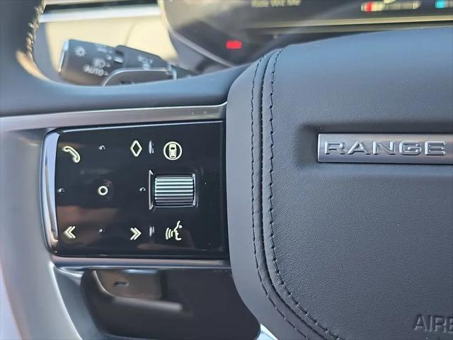 2026 Land Rover Range Rover P400 SE 7 Seat