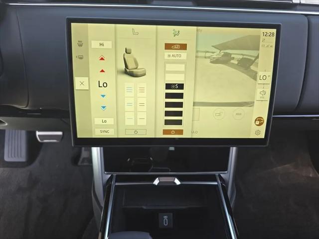 2026 Land Rover Range Rover P400 SE 7 Seat