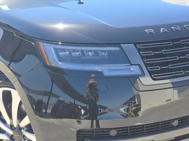 2026 Land Rover Range Rover P400 SE 7 Seat