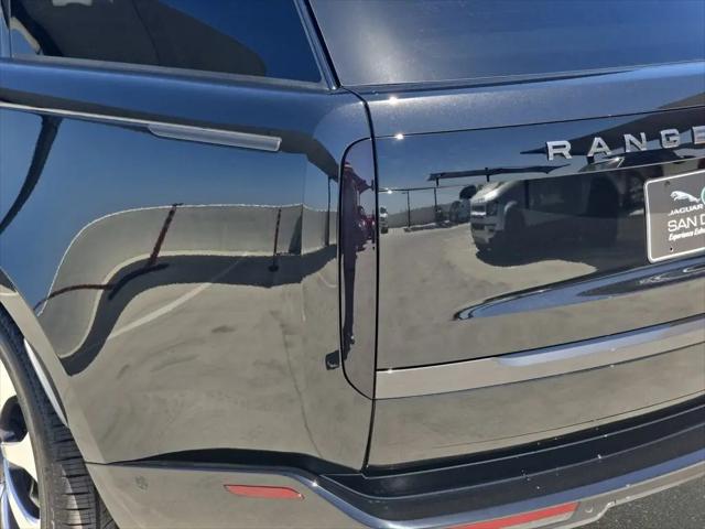 2026 Land Rover Range Rover P400 SE 7 Seat