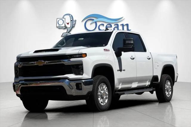 2025 Chevrolet Silverado 2500HD 4WD Crew Cab Standard Bed LT