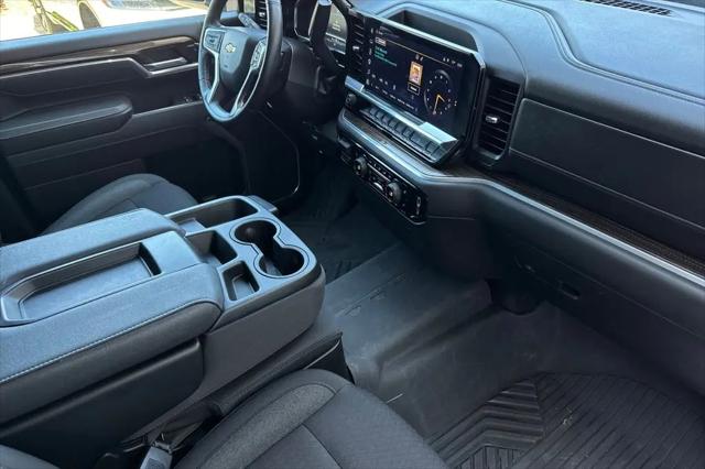 2025 Chevrolet Silverado 2500HD 4WD Crew Cab Standard Bed LT