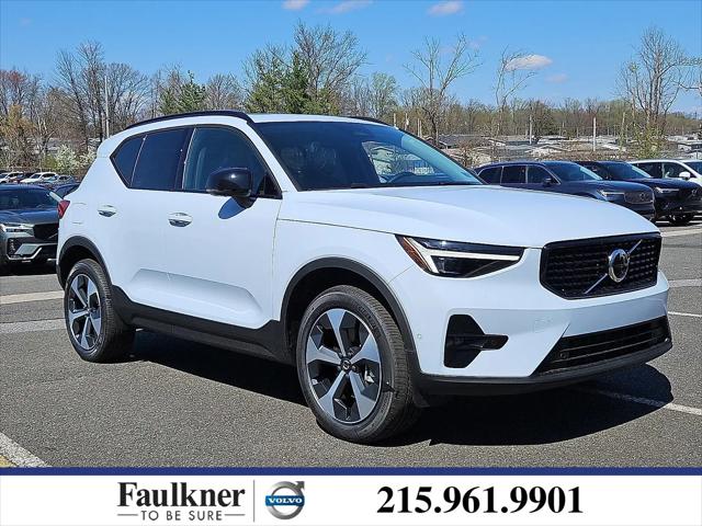 2026 Volvo XC40 Plus, B5 AWD Gas (mild hybrid), Dark for sale in Trevose, PA