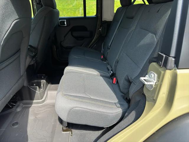2025 Jeep Wrangler 4-Door Willys 4x4