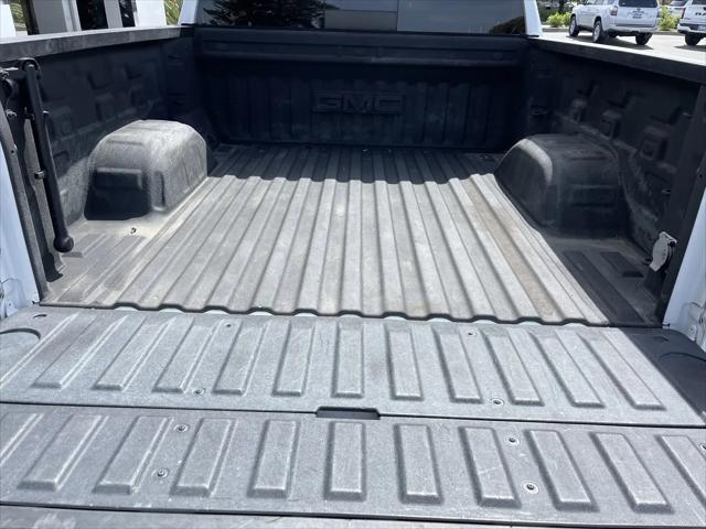 2022 GMC Sierra 1500 Limited 4WD Crew Cab Short Box SLT