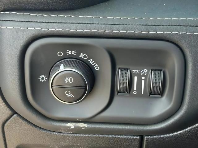 2026 Ram 1500 Limited Crew Cab 4x4 57 Box