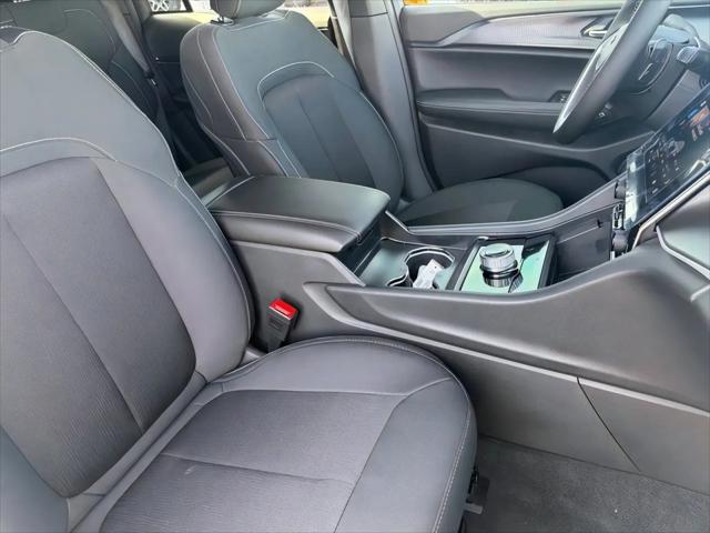 2026 Jeep Grand Cherokee Altitude 4x4