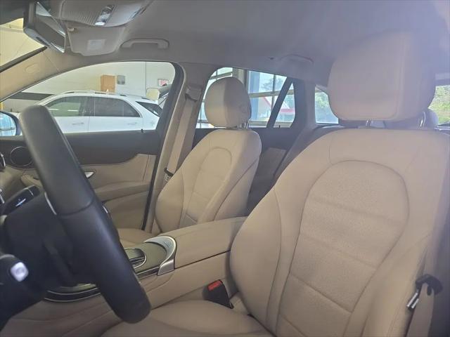 2022 Mercedes-Benz GLC SUV
