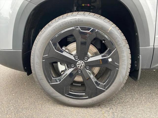 2026 Volkswagen Taos SEL