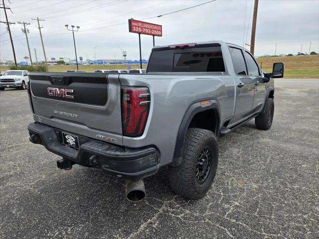 2025 GMC Sierra 2500HD 4WD Crew Cab Standard Bed AT4X