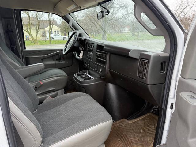 2022 Chevrolet Express Cargo Van RWD 2500 Regular Wheelbase WT