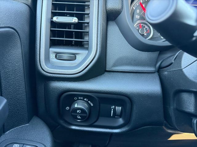 2026 Ram 2500 Black Express Crew Cab 4x4 64 Box