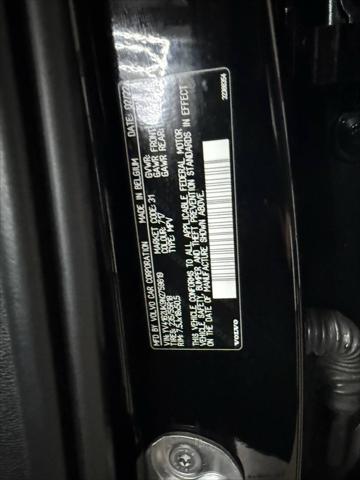 2022 Volvo XC40 T5 Momentum