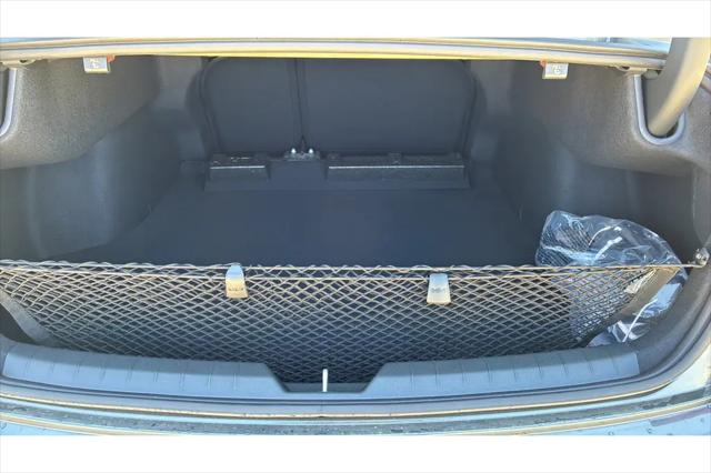 2026 Kia K5 LXS FWD