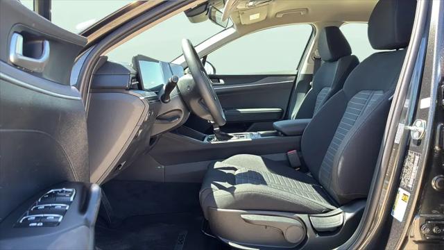 2026 Kia K5 LXS FWD