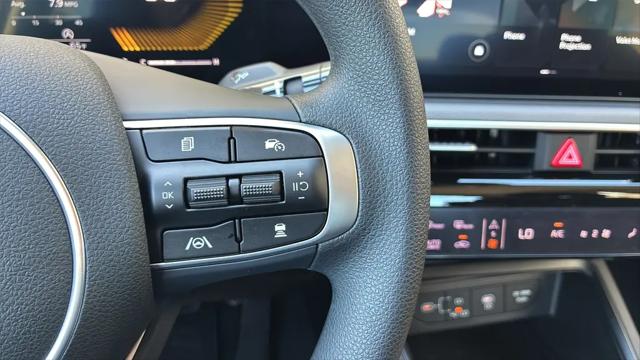 2026 Kia K5 LXS FWD