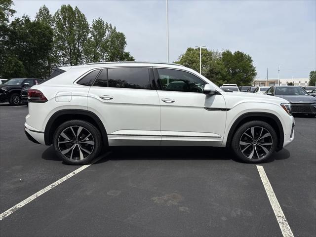 2026 Volkswagen Atlas Cross Sport SEL Premium R-Line