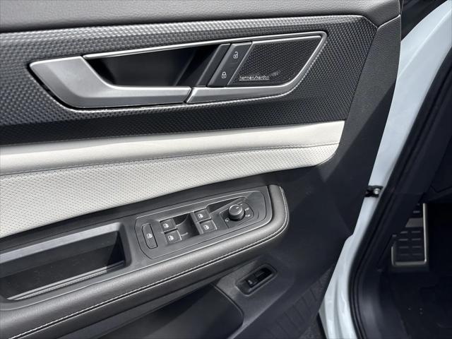 2026 Volkswagen Atlas Cross Sport SEL Premium R-Line