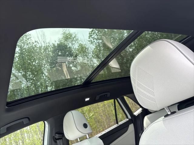 2026 Volkswagen Atlas Cross Sport SEL Premium R-Line